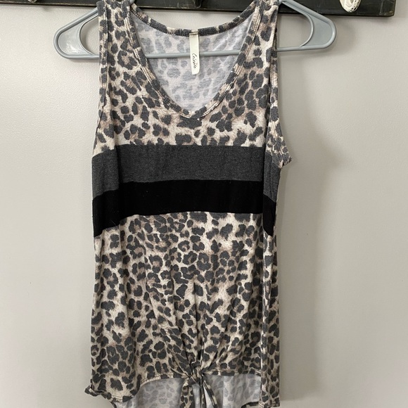 Cheetah striped knot tank - Picture 1 of 1